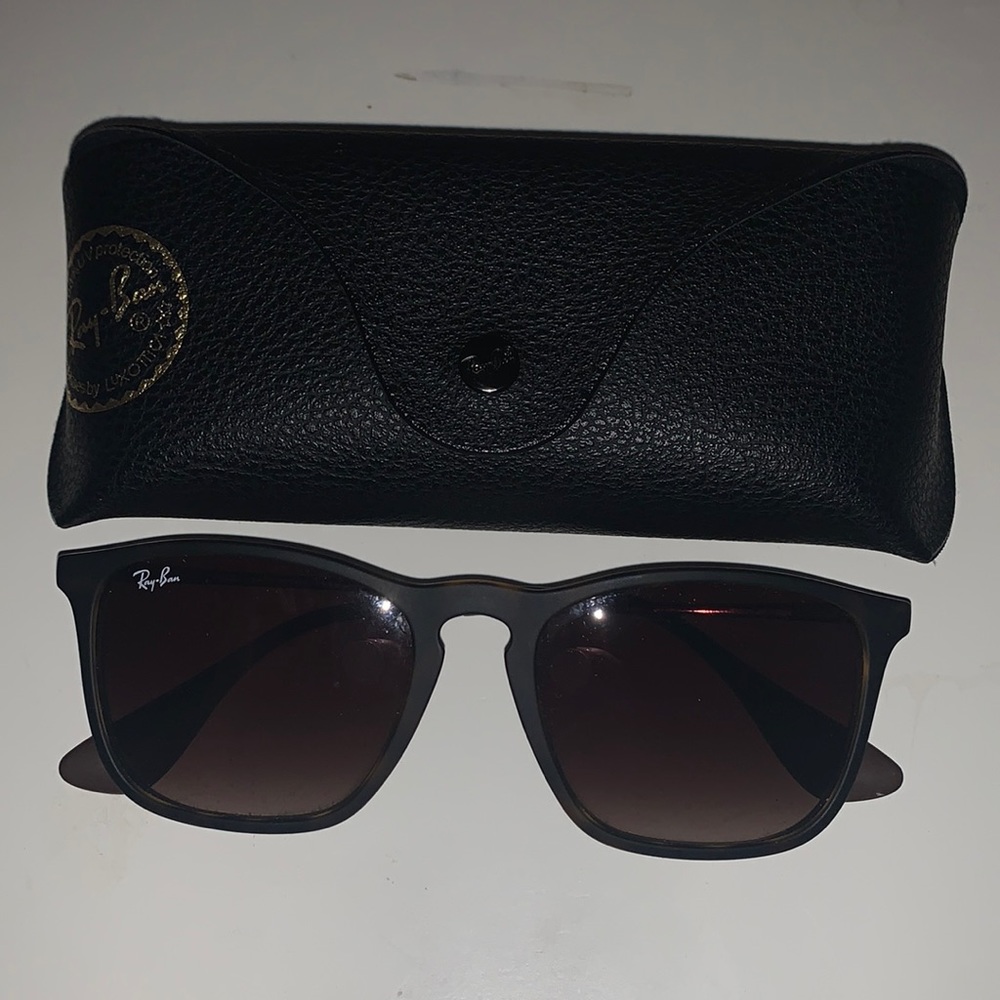 Ray-Ban Chris Sunglasses